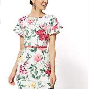 Dress Floral 👗 WORN ONCE☝🏼LIKE 🆕